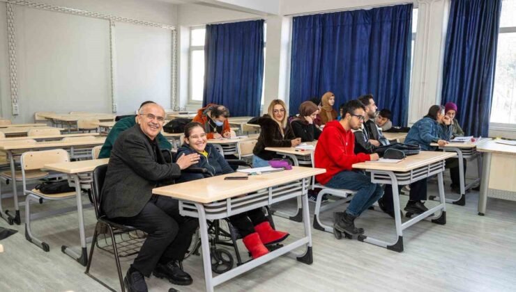 Başkan Er: “En büyük yatırımı gençlik ve spora yapıyoruz”