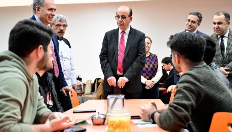 Başkan Geçit: “İftar soframızla gönüller arasında güçlü bir köprü kuruyoruz”