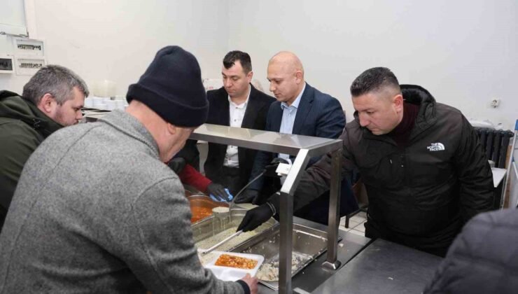 Başkan Önal, iftar sofrasında vatandaşlarla buluştu