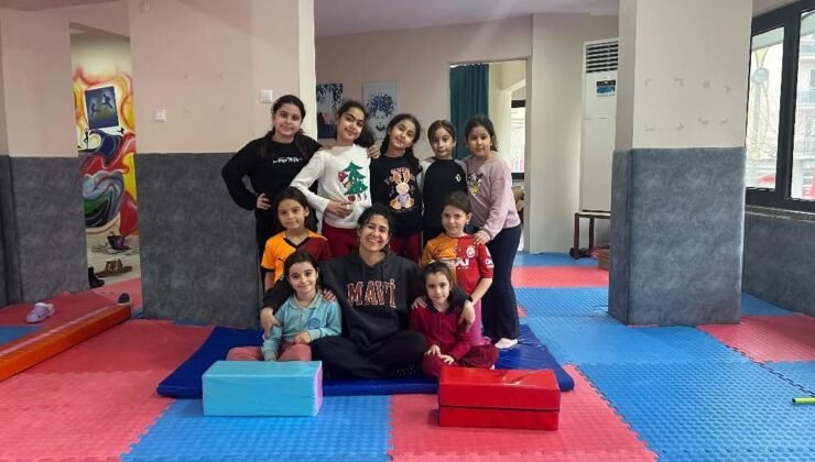 Başkan Zencirci: “Çocuklarımızı geleceğe hazırlıyoruz”