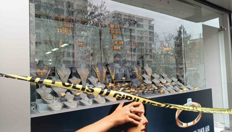 Batman’da kuru sıkı tabancayla kuyumcu soygunu: 1 kilo altın çalındı