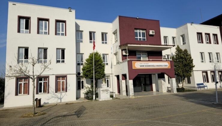 Bayındır Sadık Susamcıoğlu Anadolu Lisesinin Erasmus’a kabulü gurur kaynağı oldu