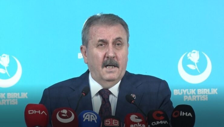 BBP Genel Başkanı Destici: “Bu millet ne kimliğinden ne de inançlarından asla vazgeçmeyecektir”