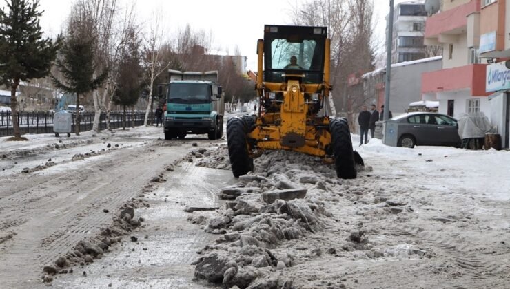 Belediyeden karla mücadele