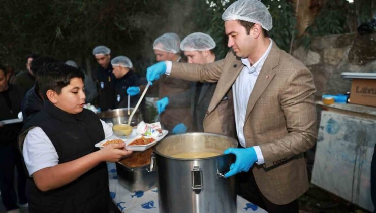 Belediyenin geleneksel iftar programları sürüyor