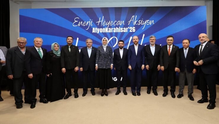 Bilal Erdoğan: “Siyasetçiler siyaseti için koşturacaklar, biz de sivil toplumda sivil toplum için koşturacağız ve buna devam edeceğiz”