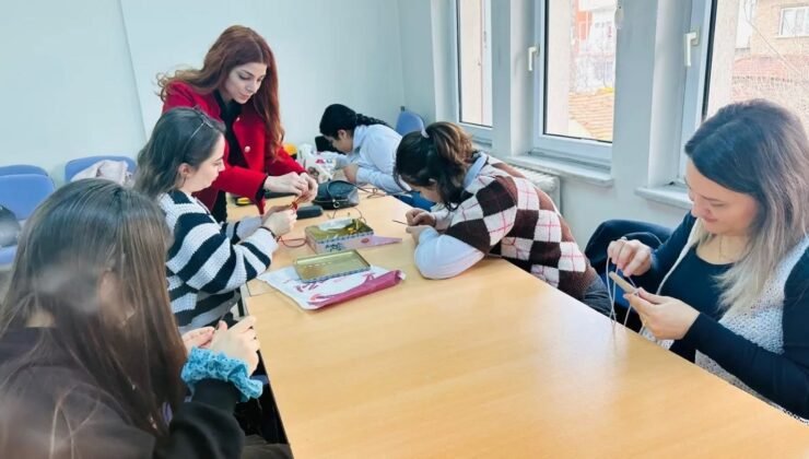 Bilecik’te Çocuk Evleri Sitesinde Kazaziye Takı Kursu başlatıldı