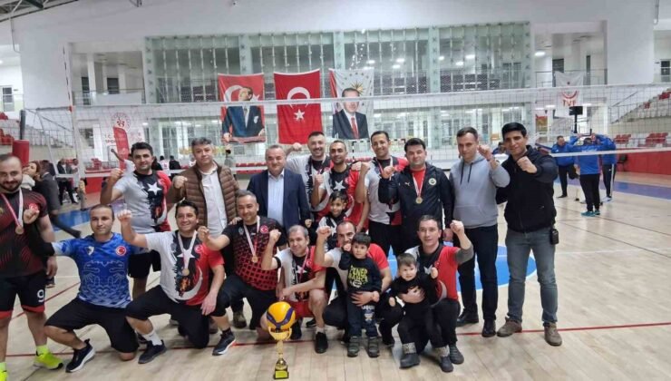 Bilecik’te Kurumlar Arası Voleybol Turnuvası finali yapıldı