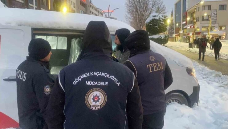 Bolu’da 21 kaçak göçmen yakalandı