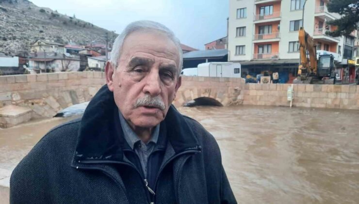 Bozkır’da sular yükseldi, araziler su altında kaldı