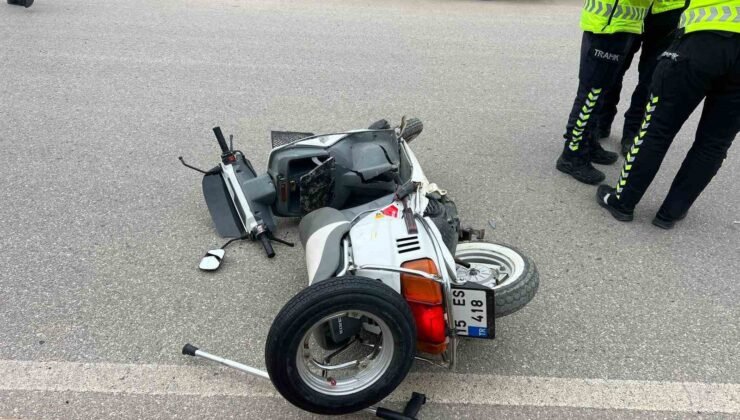 Burdur’da panelvanla çarpışan motosiklet sürücüsü metrelerce savrularak hayatını kaybetti