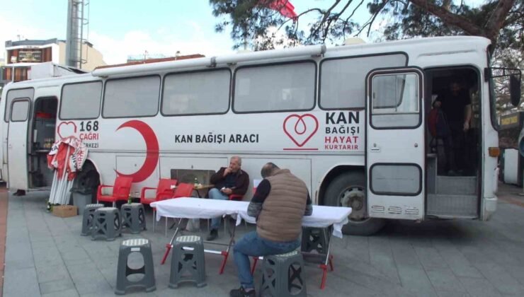 Burhaniyeliler kan bağışı paptı