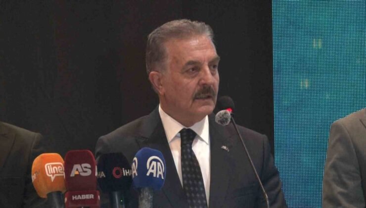 Bursa’da Ülkü Ocakları’nın düzenlediği iftarda birlik ve beraberlik vurgusu