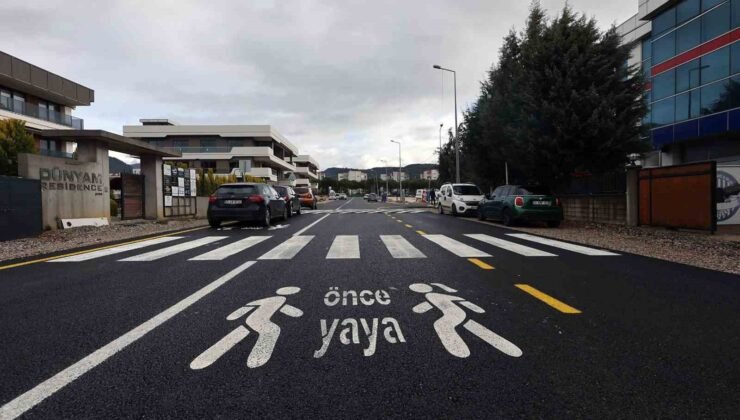 Büyükşehir Kolejler Bölgesi’nde yol yapım çalışmalarını tamamladı