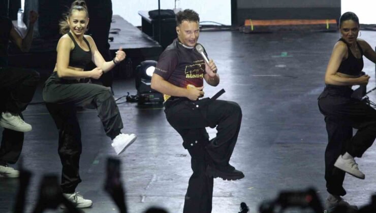 Büyükşehir’den Sevgililer Günü’ne Edis konseri