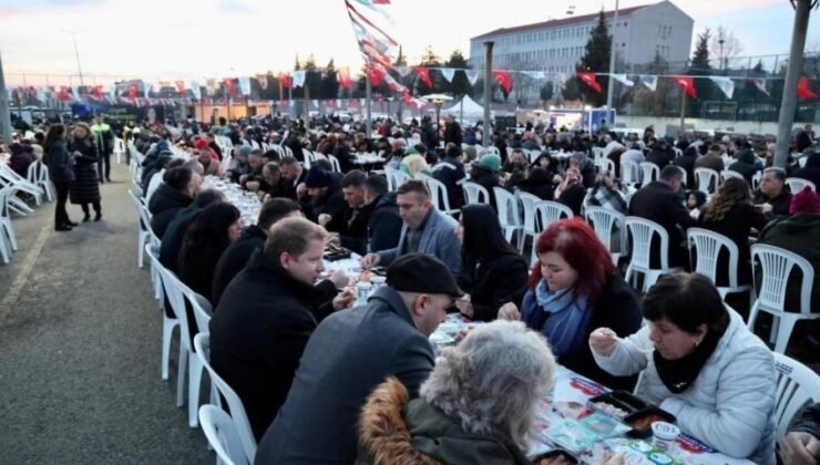 Büyükşehir’in gönül sofrası Ergene’de kuruldu