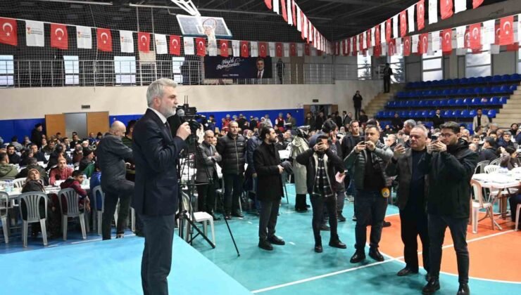 Büyükşehir’in gönül sofrası Türkoğlu’nda kuruldu