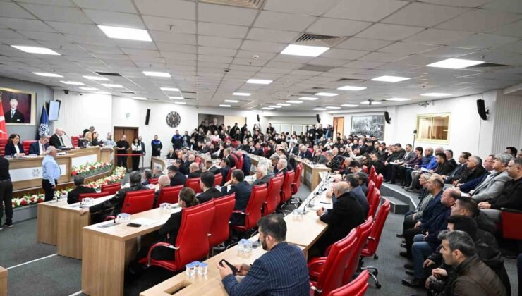 Büyükşehir’in ücretsiz diş sağlığı hizmetine CHP’den ’ret’ oyu