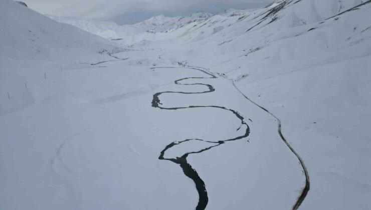 Buz tutan menderesler çözüldü