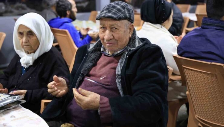 Çameli Belediyesi, Elmalı Mahallesi’nde ilk iftar sofrasını kuruldu