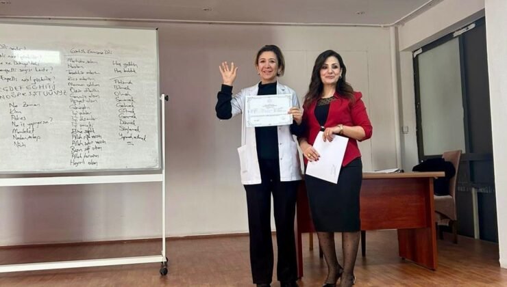 Dağkapı Devlet Hastanesinde işaret dili eğitimi