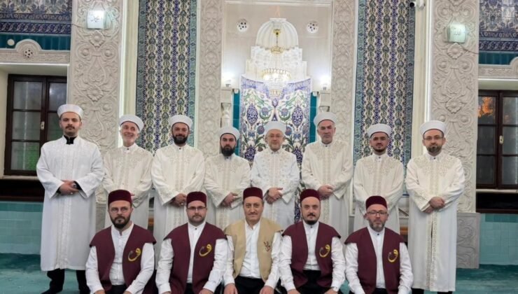 Denizli’de asırlık Teravih geleneği ilk gecede gönülleri kuşattı