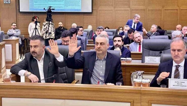 Deprem üzerinden siyaset yapanlara eleştiri: “Devlet ilk andan itibaren, tüm kademeleriyle sahadaydı”