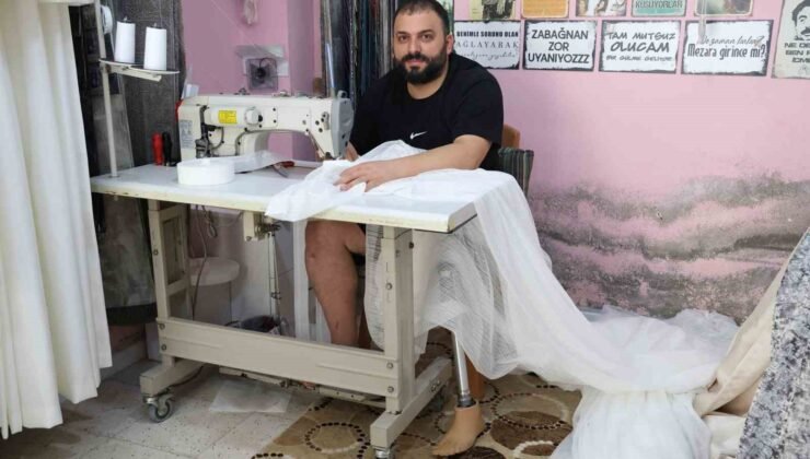 Depremde 55 saat enkaz altında kalıp bir bacağını kaybeden perdeci Ali, protez bacağıyla kendi ayakları üzerinde durmayı başardı