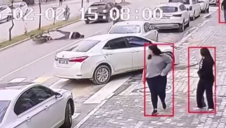 Devrilen motosiklet sürücüsü metrelerce sürüklendi