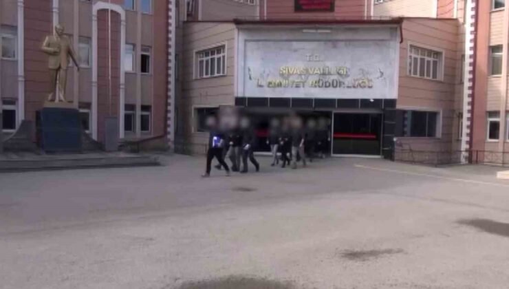 Dini istismar eden terör yapılanmasına eş zamanlı baskın: 4 tutuklama