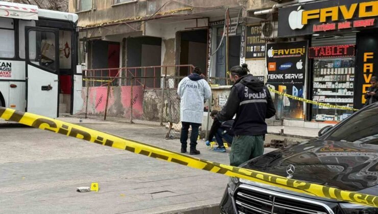 Diyarbakır’da müteahhit ile emlakçı arasında ’tadilat’ kavgası: 4 yaralı