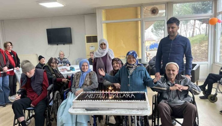 Doğum günlerini birlikte kutladılar