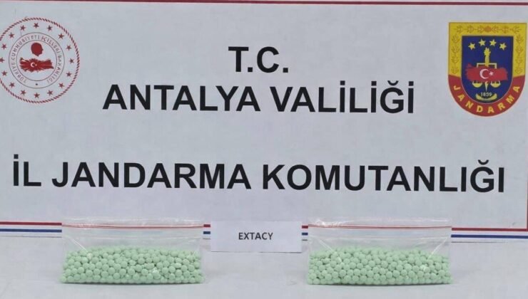 Döşemealtı’nda bin 104 adet uyuşturucu hap ele geçirildi