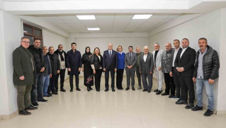 Düzce Belediyesi eski meclis üyeleri Başkan Özlü ile buluştu