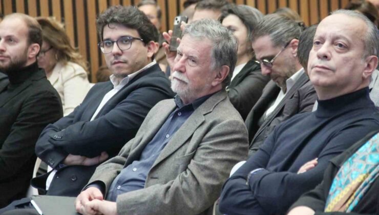 EGİAD ’Dönüşüm Sahnesi’ ile iş dünyasının liderlerini İzmir’de buluşturdu