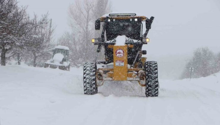 Elazığ’da 115 köy yolu ulaşıma kapandı