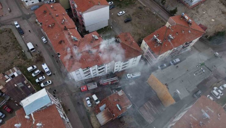 Elazığ’daki korkutan yangın kontrol altına alındı