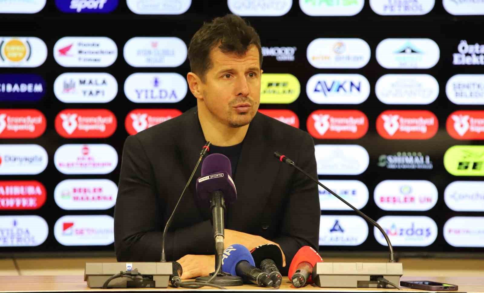 Emre Belözoğlu: “Bugün oynadığımız futbola çok fazla söylenecek bir şey yok”