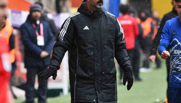 Erciyes 38 FK Teknik Direktör Adem Çak: “Seri yakaladığımız an neler yapabileceğimizi biliyoruz”