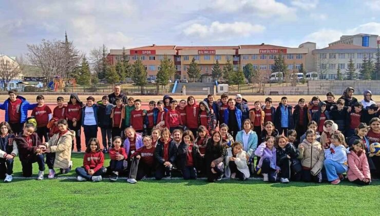 ERÜ’de ‘Kampüsün Neşesi Miniklerle Birlikte Sporla Tanışıyorum’ etkinliği
