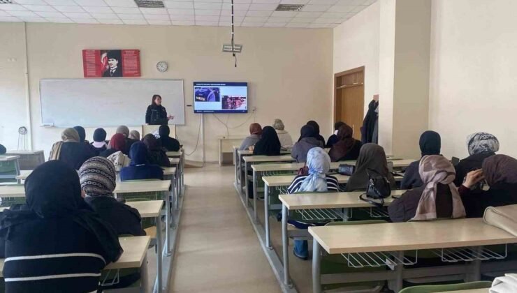 Erzincan emniyeti üniversite öğrencilerini uyuşturucuya karşı bilgilendirdi