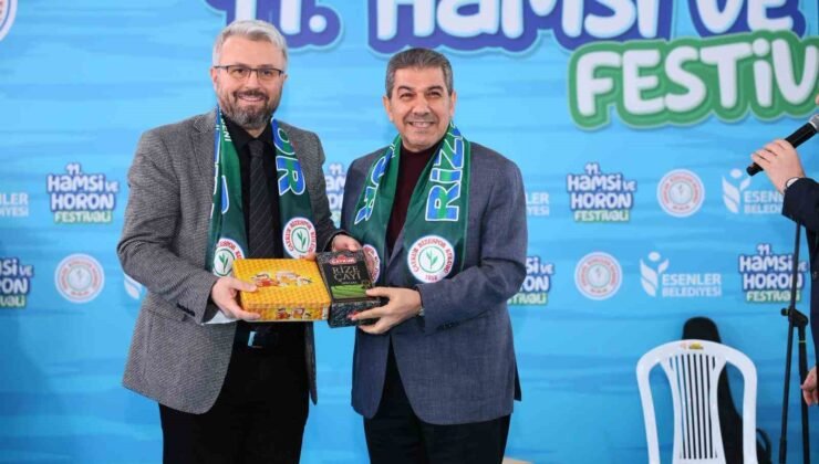 Esenler’de 11. Hamsi ve Horon Festivali: 5 ton balık ve helva dağıtıldı