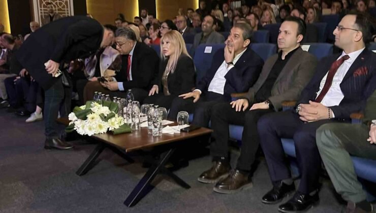 Esenler’de “5. Radyonun Yıldızları” ödülleri sahiplerini buldu