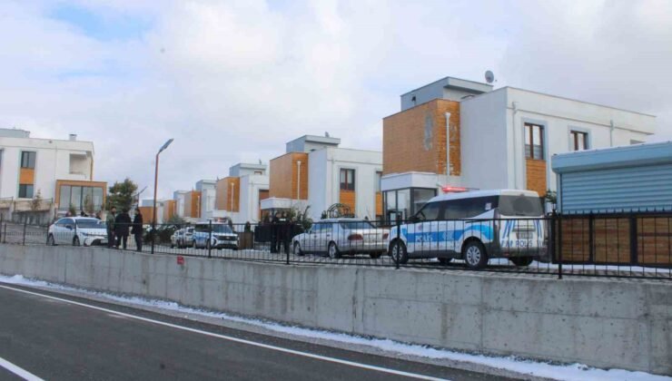 Eski ve yeni erkek arkadaşlar arasında bıçaklı kavga: 1 yaralı