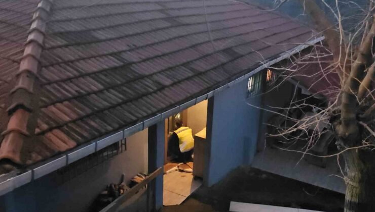 Evlere dadanan hırsızlar değerli eşya bulamayınca iş aletlerini çaldı