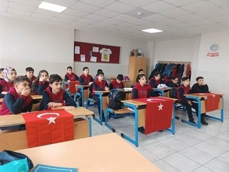 Faik Güngör Ortaokulu’nda değer odaklı eğitim: “10’a ben yeterim” projesi