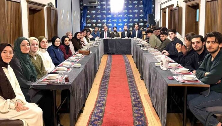 Farklı ilden gelen üniversiteli gençler sosyal sorumluluk için Kütahya’da ağırlandı