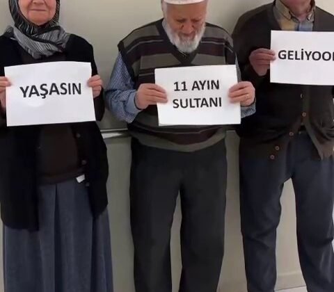 Gaziantep’te Alzheimer Merkezi’nde gülümseten Ramazan görüntüleri