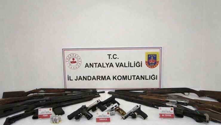 Gazipaşa’da ruhsatsız 15 silah ele geçirildi