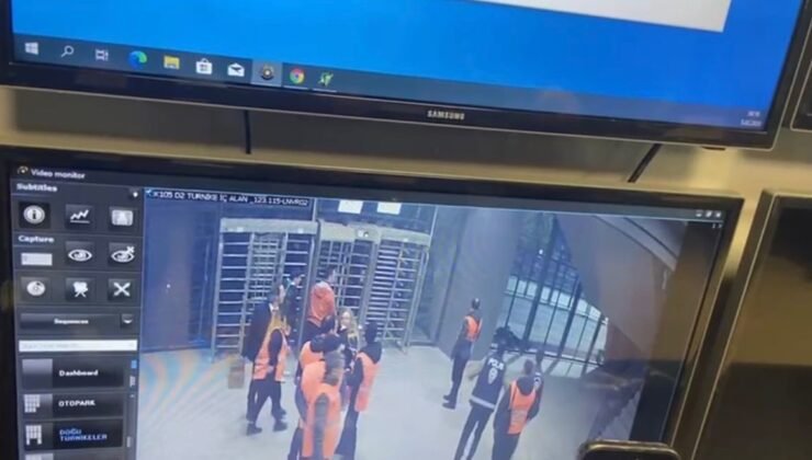 Genç taraftarın tribünden düştüğü anlar kamerada